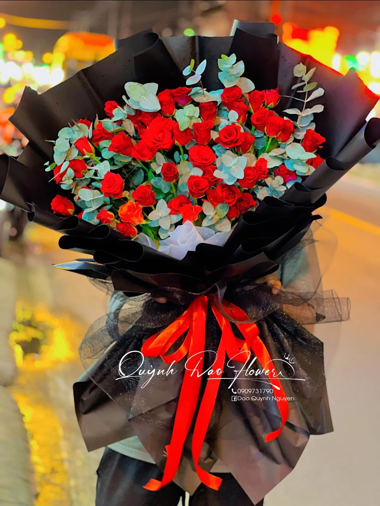 Bó hoa hồng đỏ khổng lồ