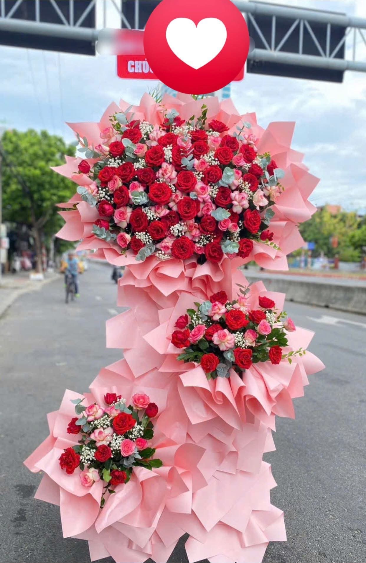 Kệ khai trương 3 tầng đỏ