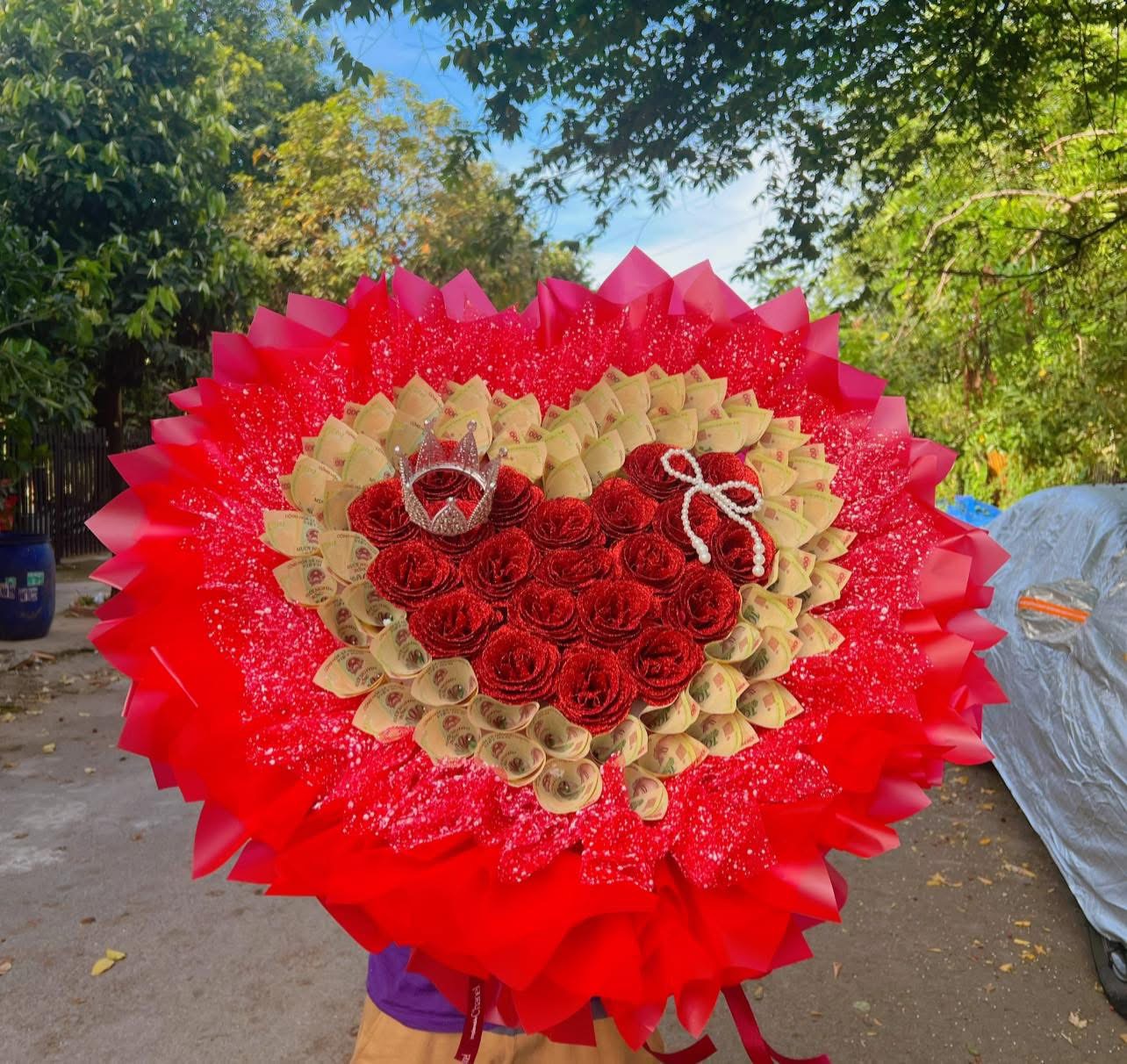 Bó hoa tiền trái tim 10k