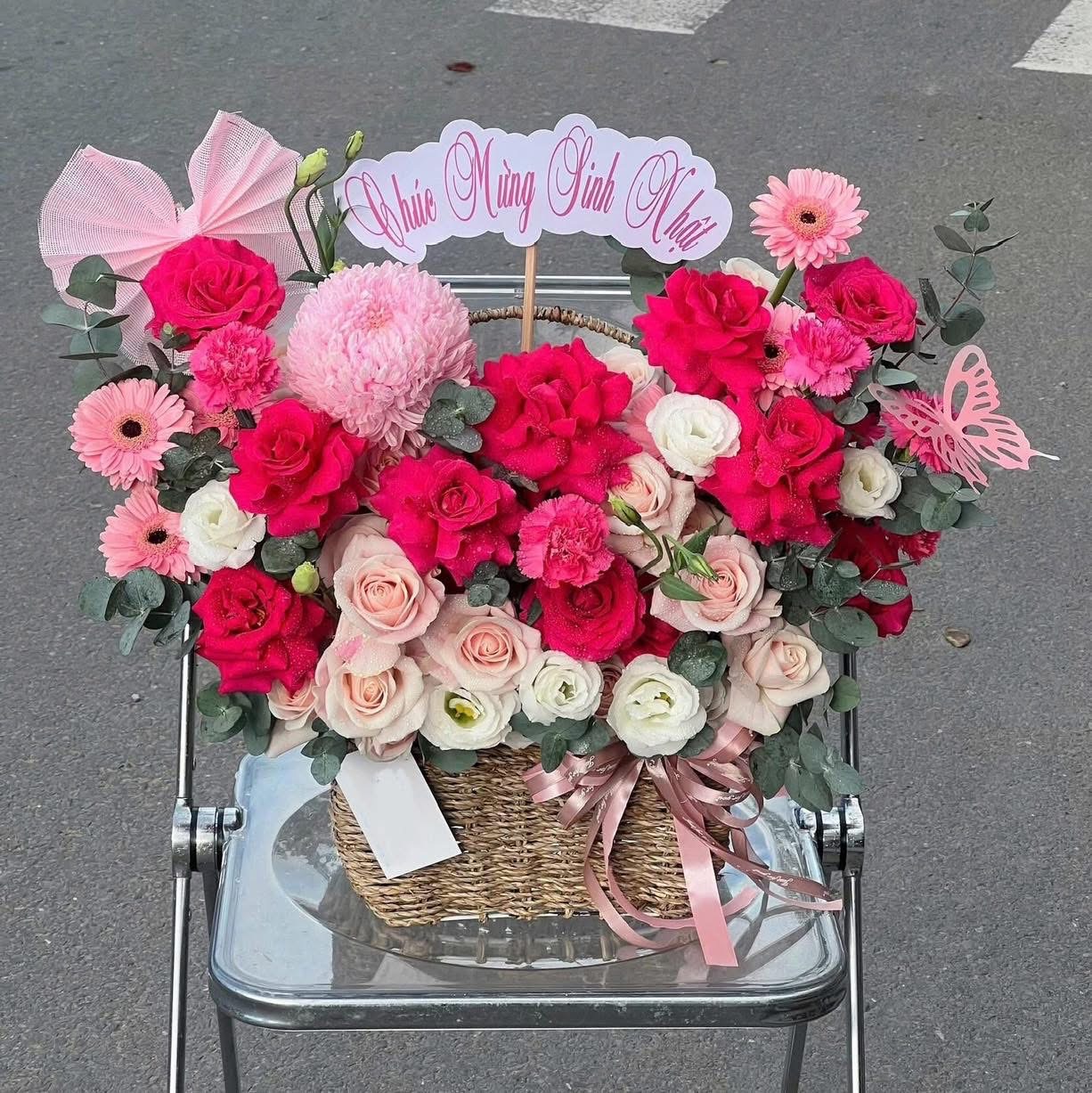 Giỏ hoa Hồng pink 