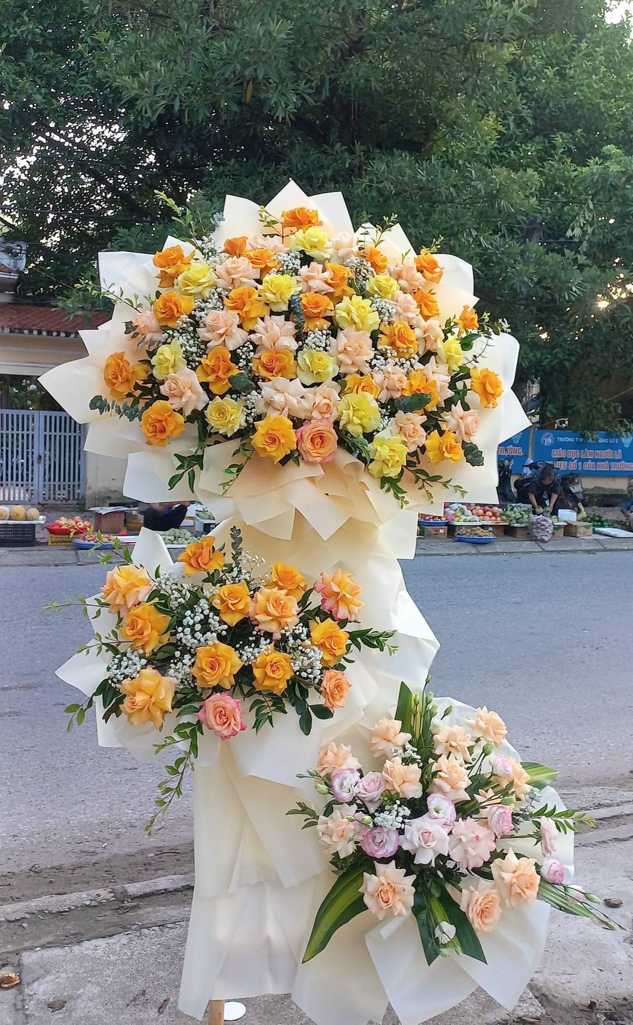 Kệ hoa khai trương tone cam