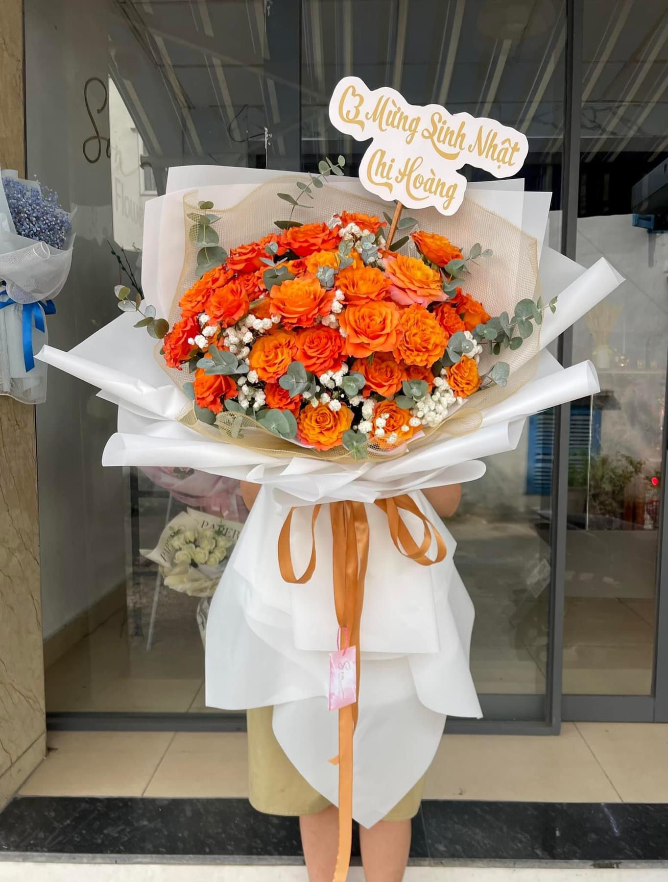 Bó hoa tặng sếp tone cam