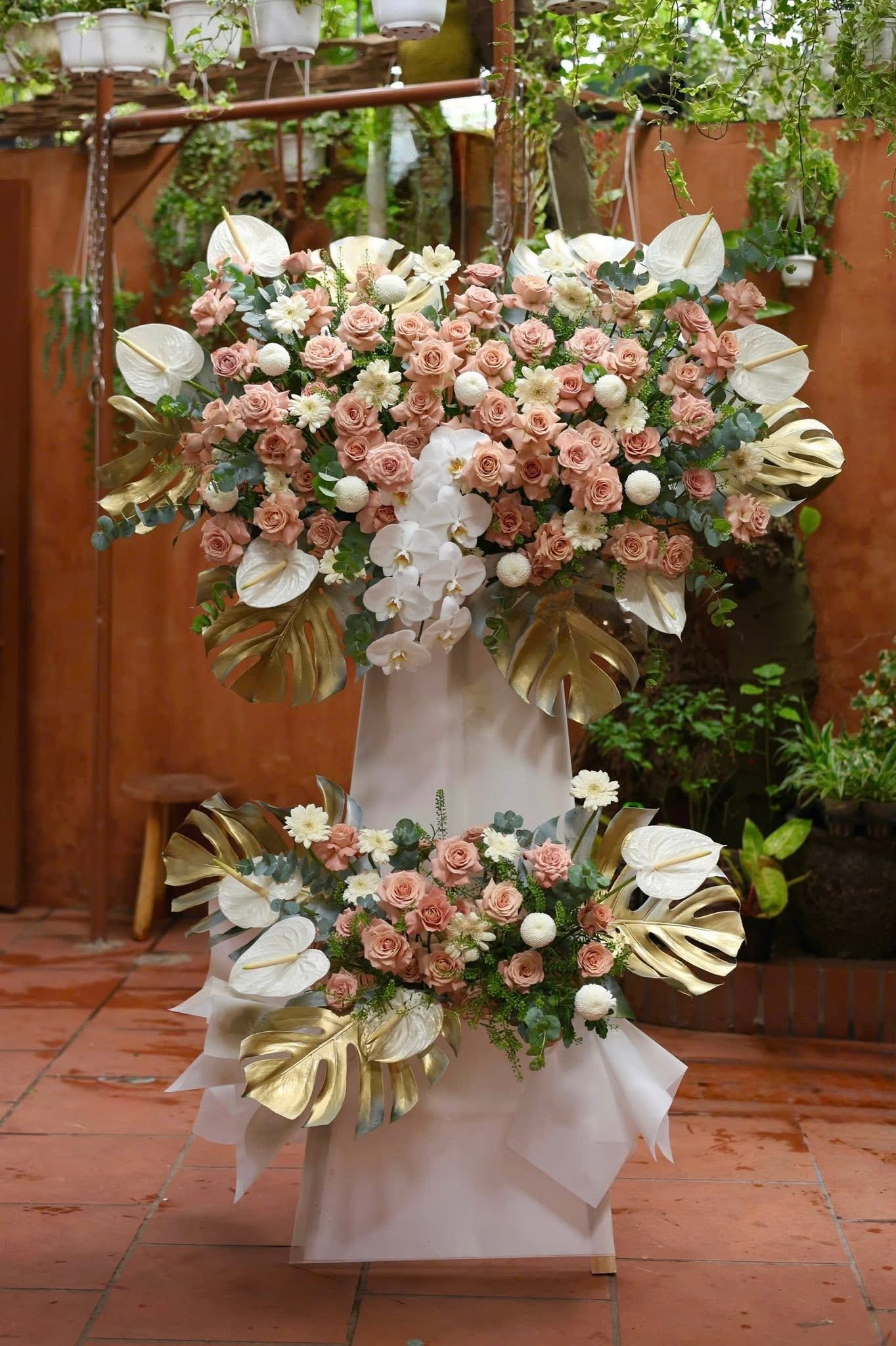 Kệ hoa capuchino 