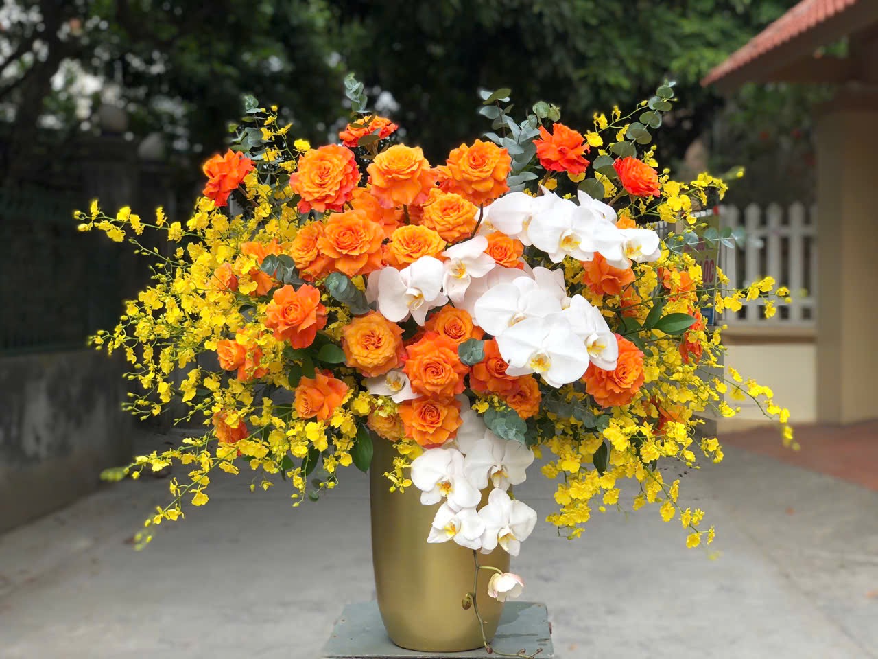 Chậu hoa sang trọng to đẹp 