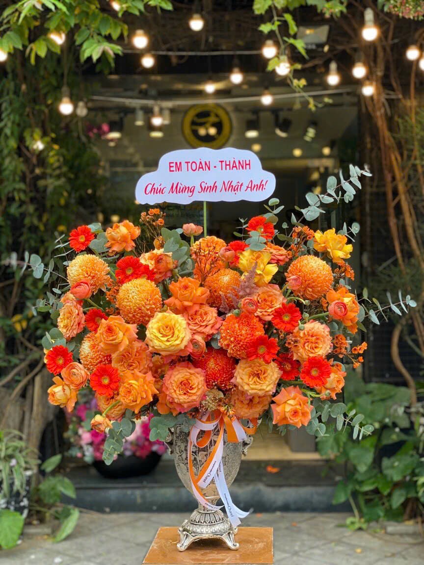Bình hoa hiện đại 