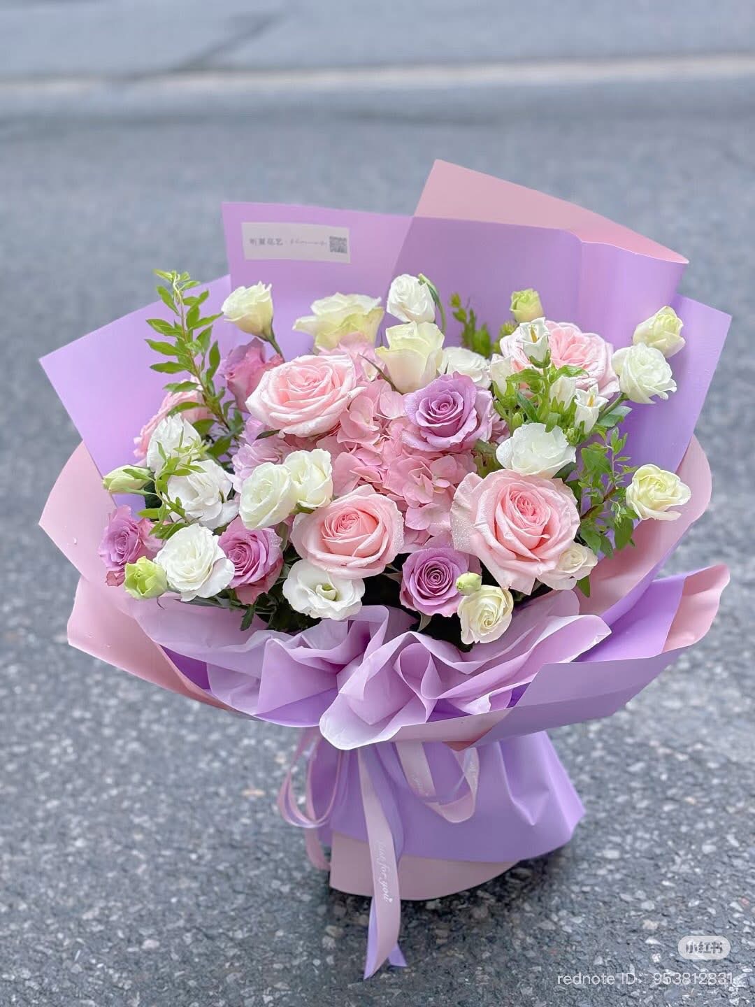 Bó hoa Tone tím gần quận 1