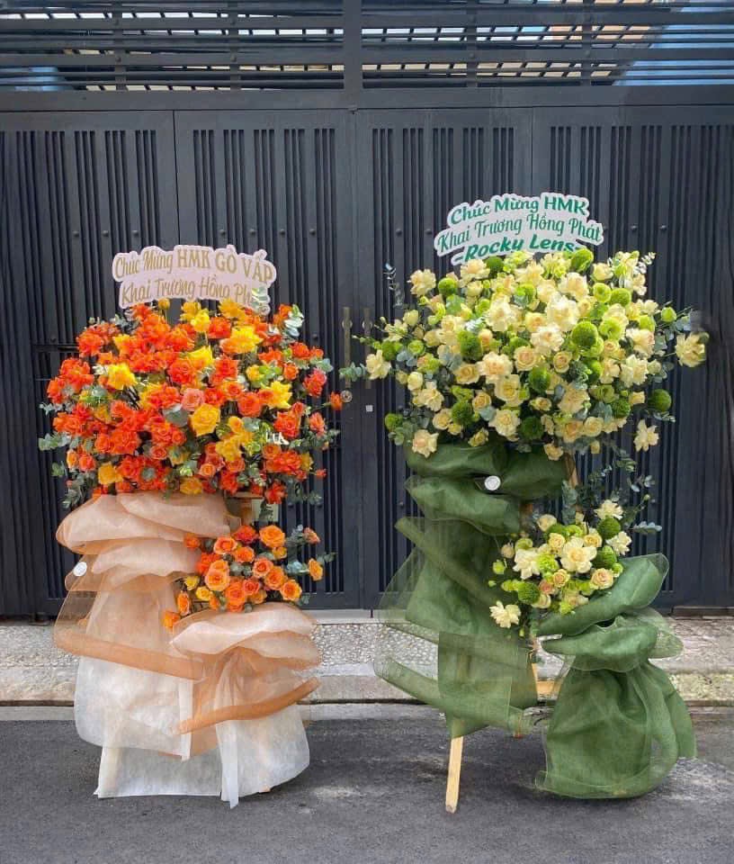 Kệ khai trương tone xanh lá to đẹp tại bình dương 