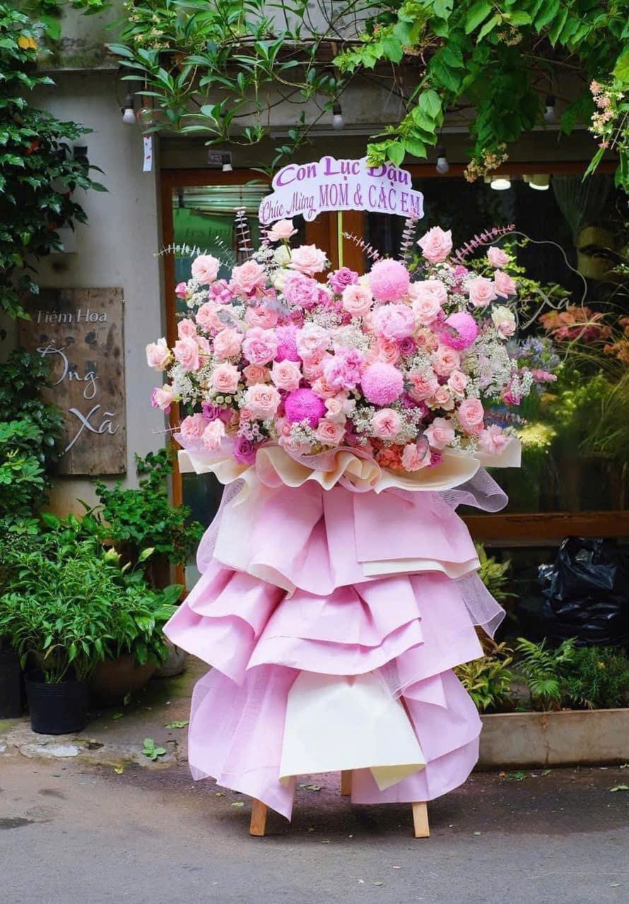 Kệ khai trương cúc mẫu đơn