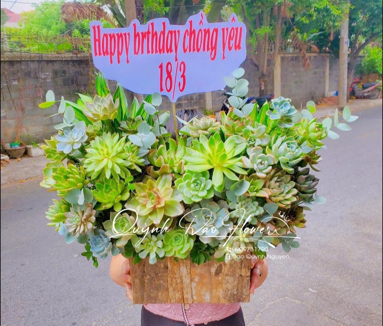 Giỏ sen đá tặng chồng
