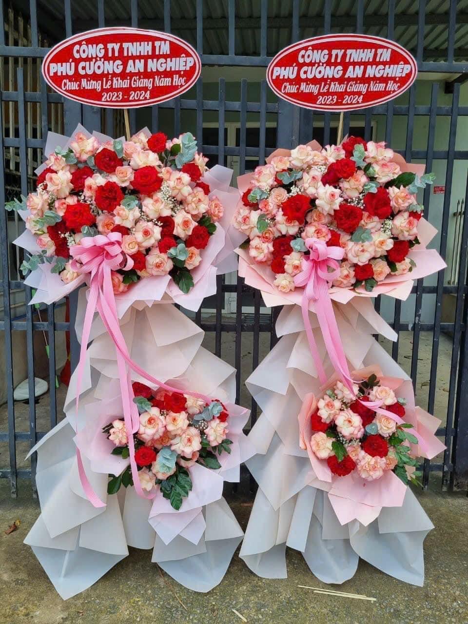 Kệ hoa khai trương tone Hồng 2 tầng