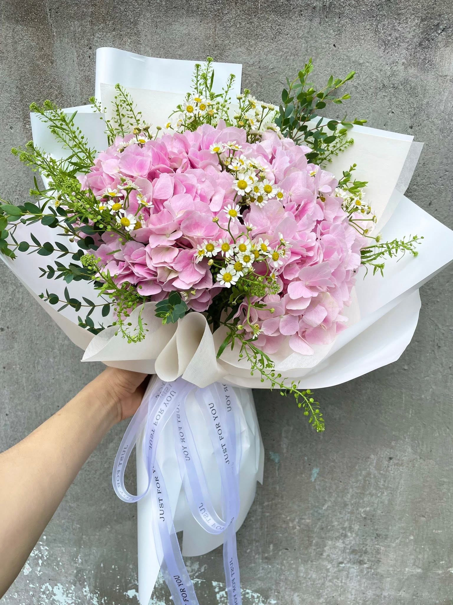 Bó hoa Cẩm Tú cầu hồng Thủ Đức 