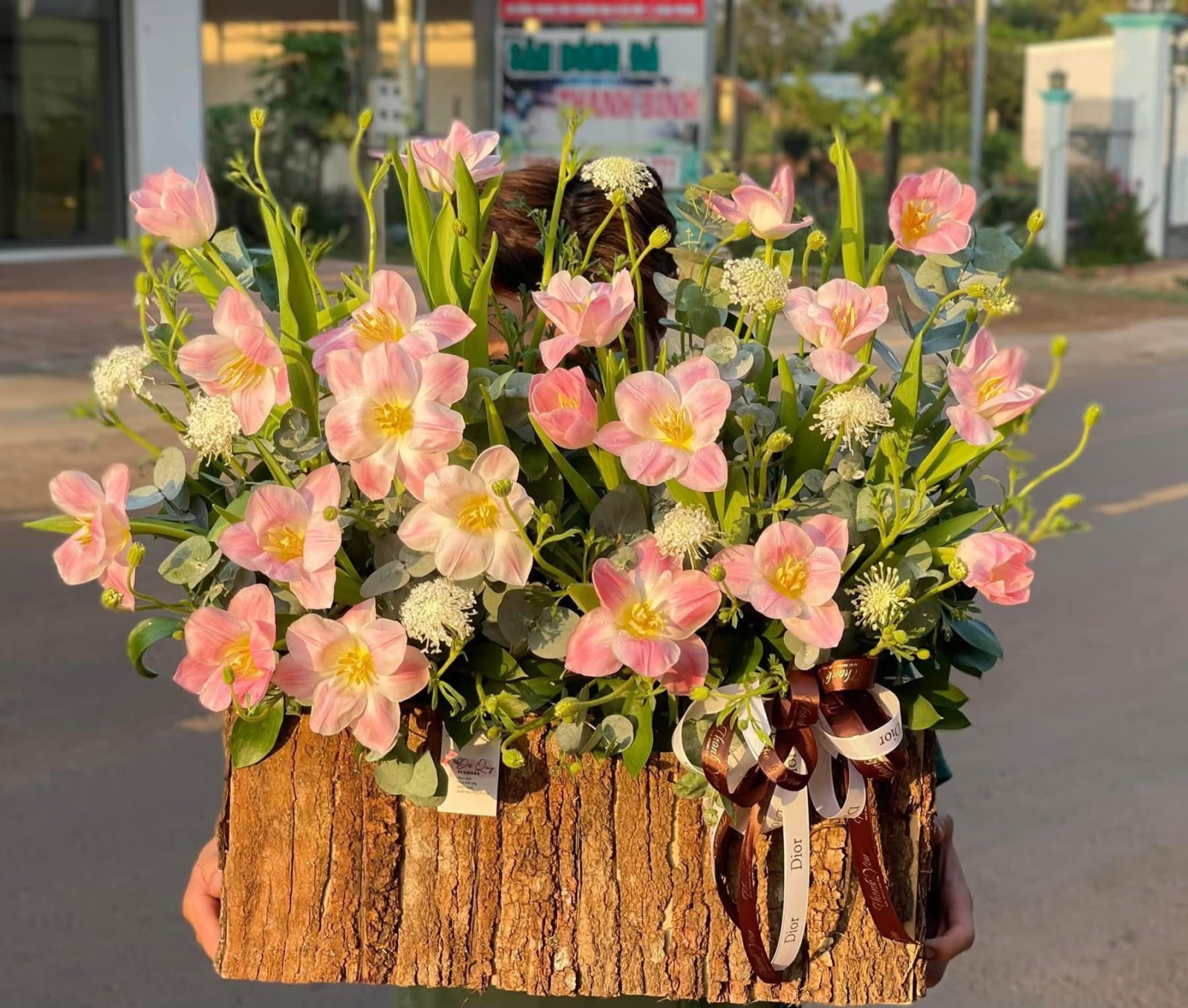 Hộp hoa tulip hồng