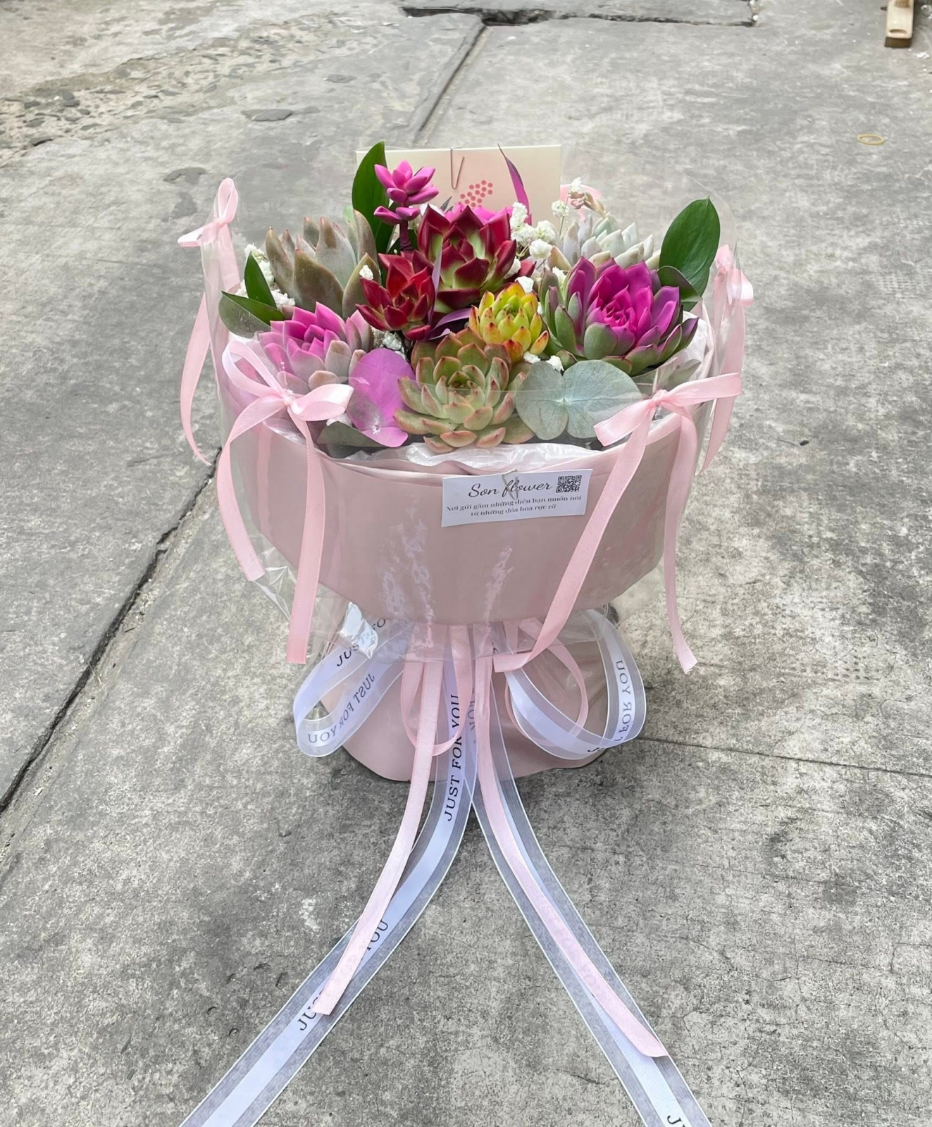 Bó hoa sen đá Hiệp bình Phước 