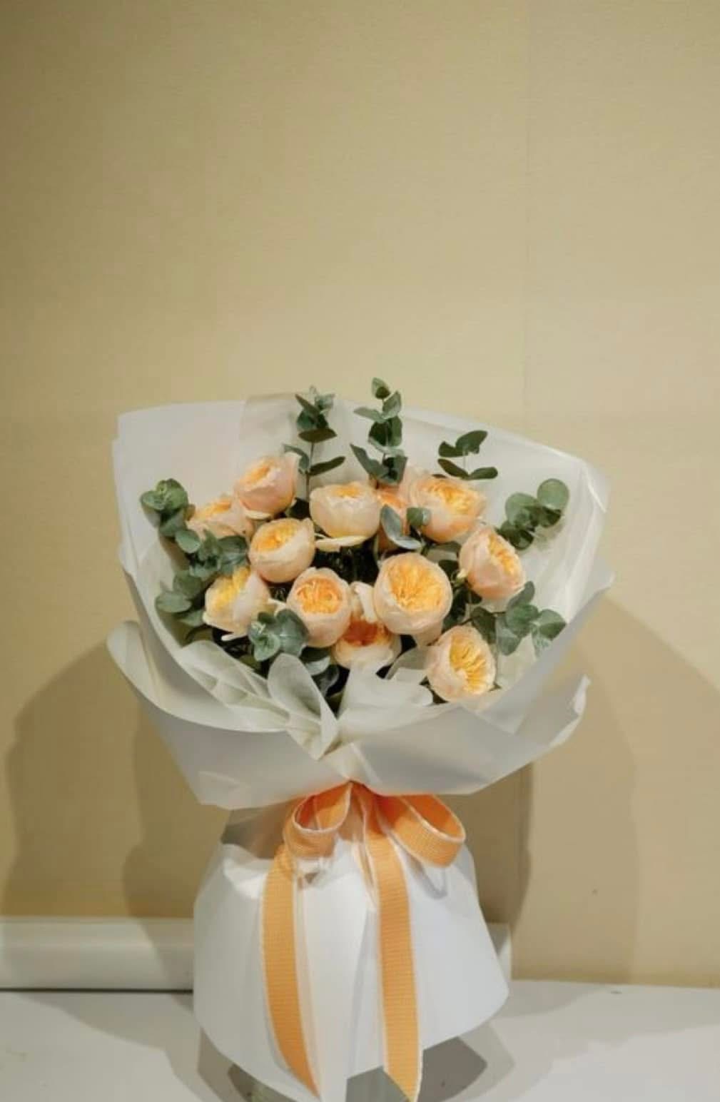Bó hoa tone cam đơn giản nhẹ nhàng 