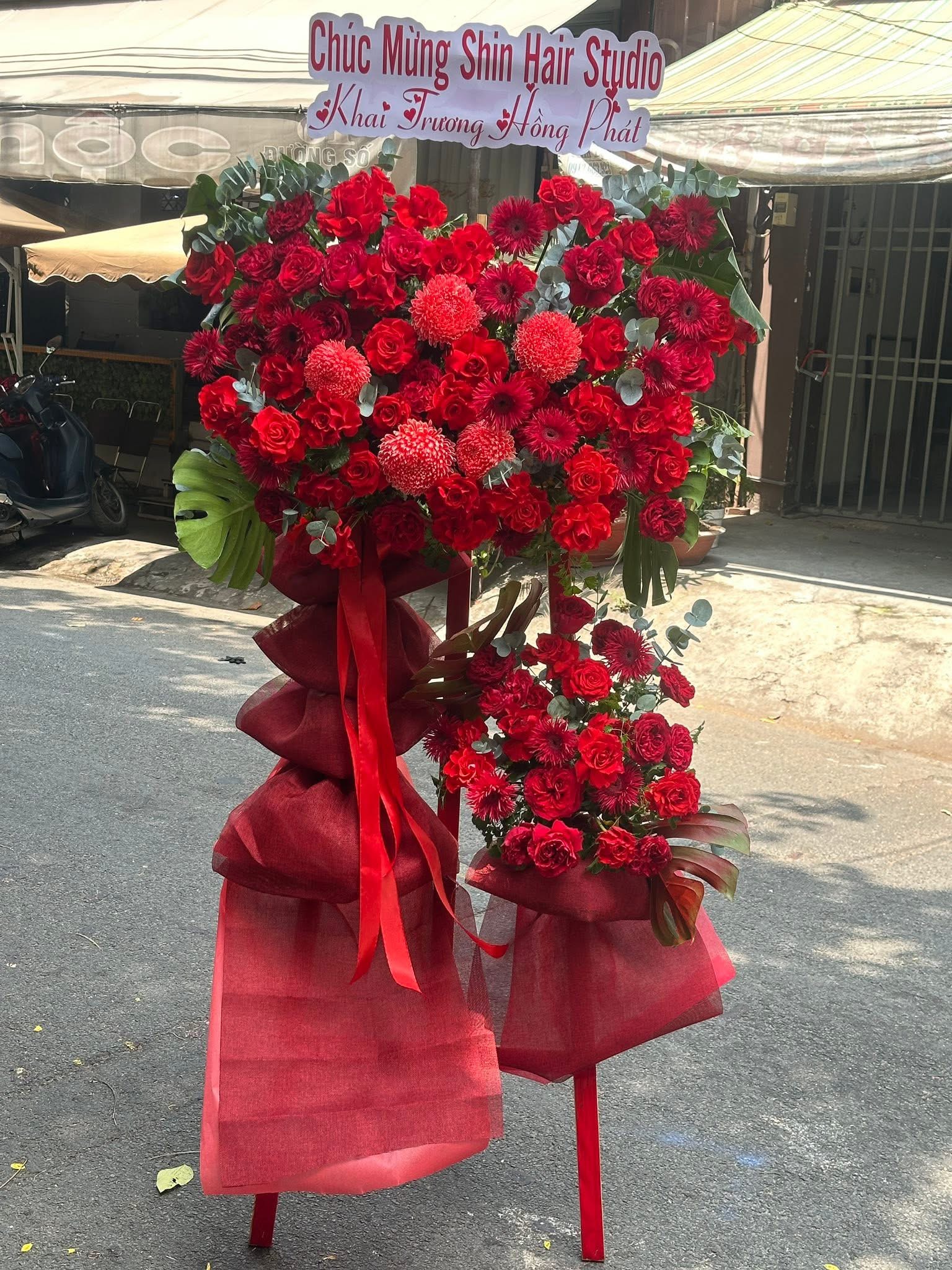 Kệ hoa khai trương đỏ bình dương 