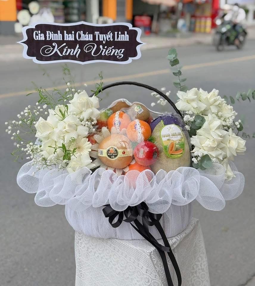 Giỏ trái cây viếng Bình Dương 