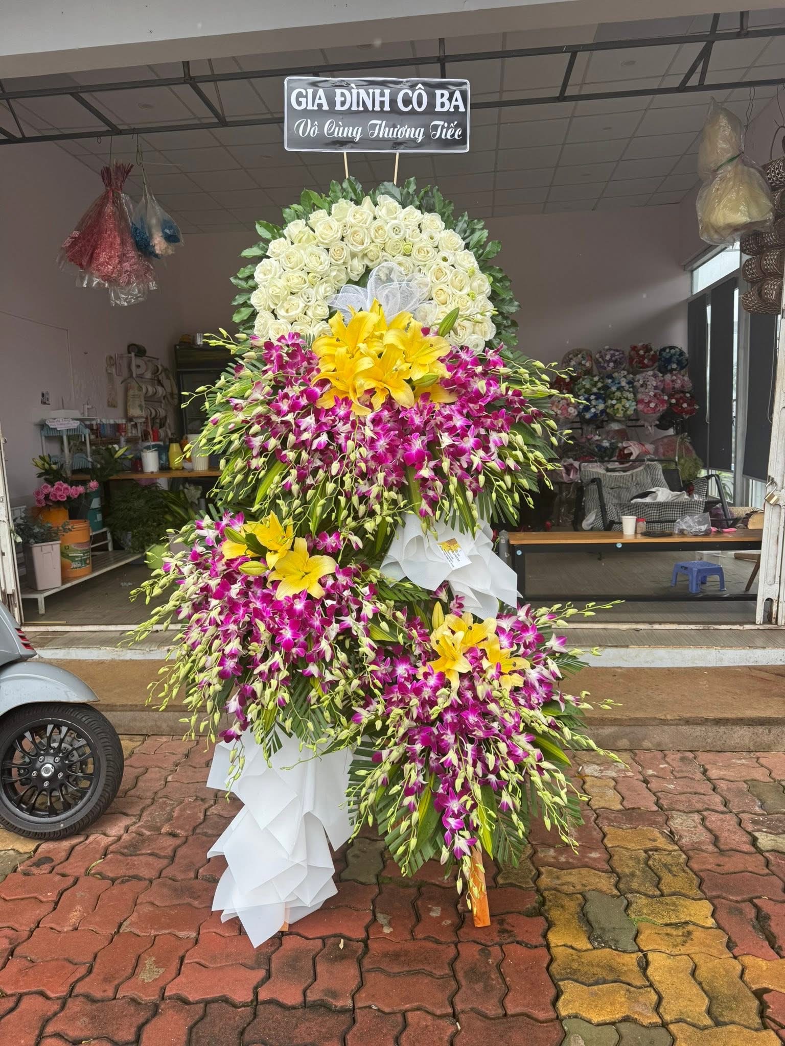 Kệ viếng to 3 tầng lan
