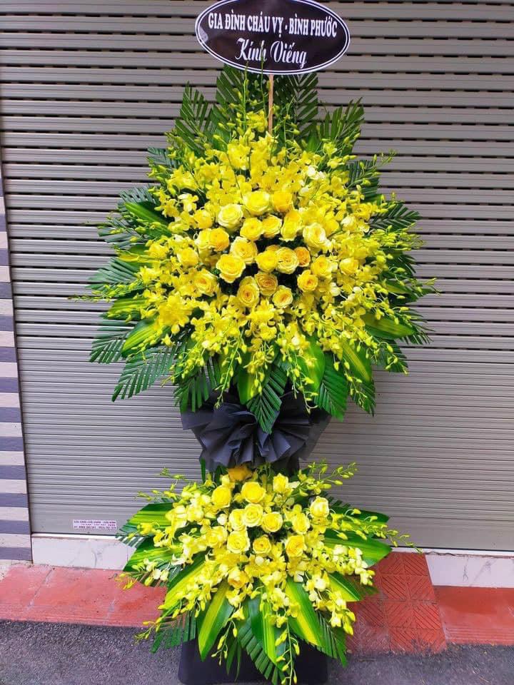 Kệ viếng 2 tầng  lan vàng  đẹp 