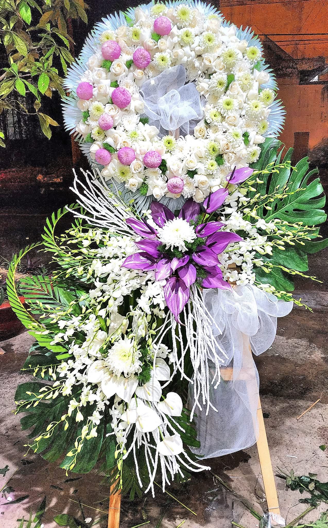 Kệ viếng sang đẹp 