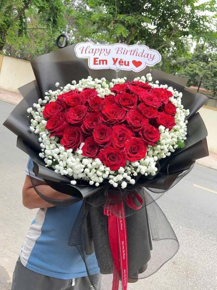 Bó hoa trái tim nhỏ