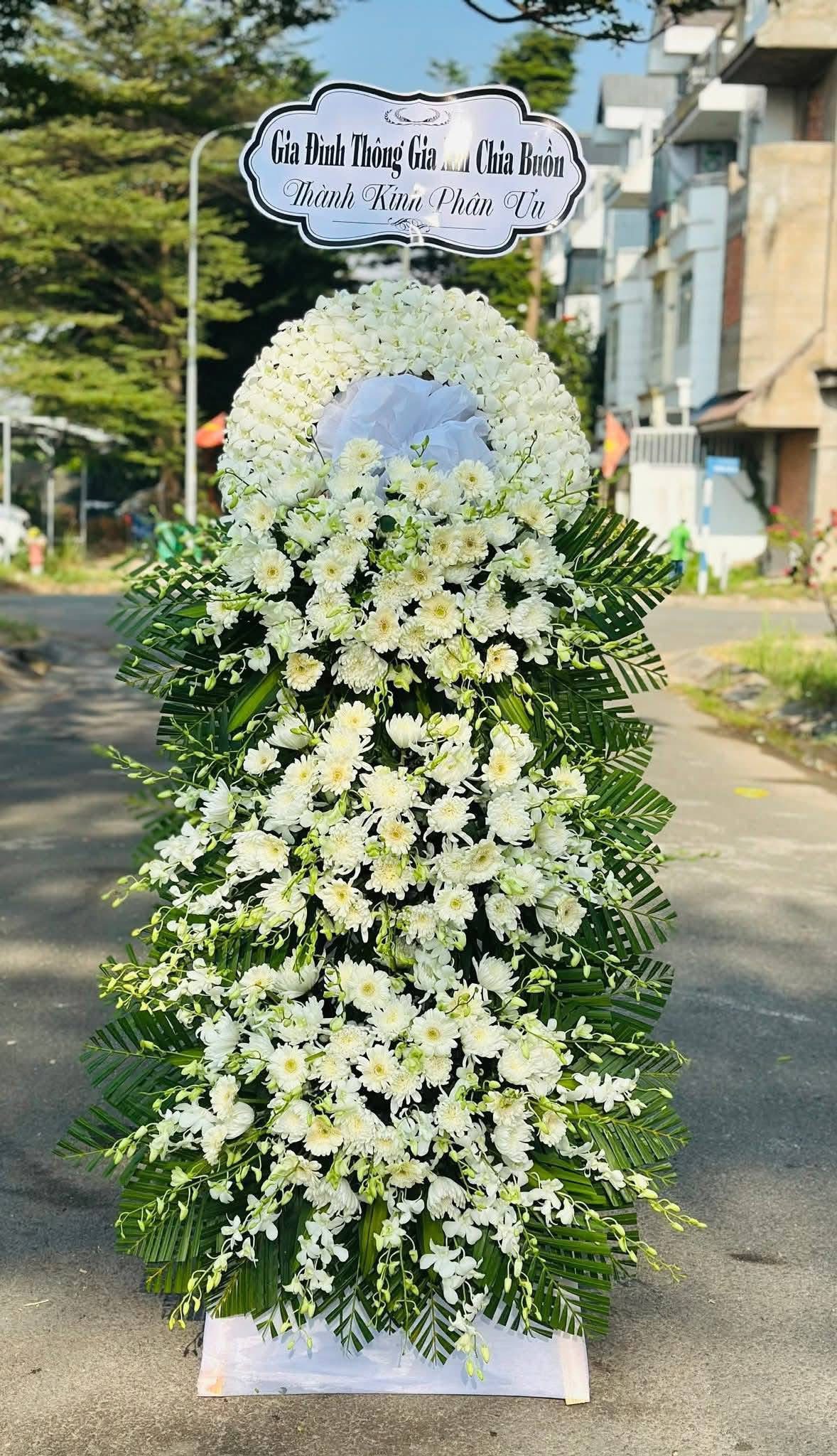 Kệ viếng to 3 tầng  thủ Đức 