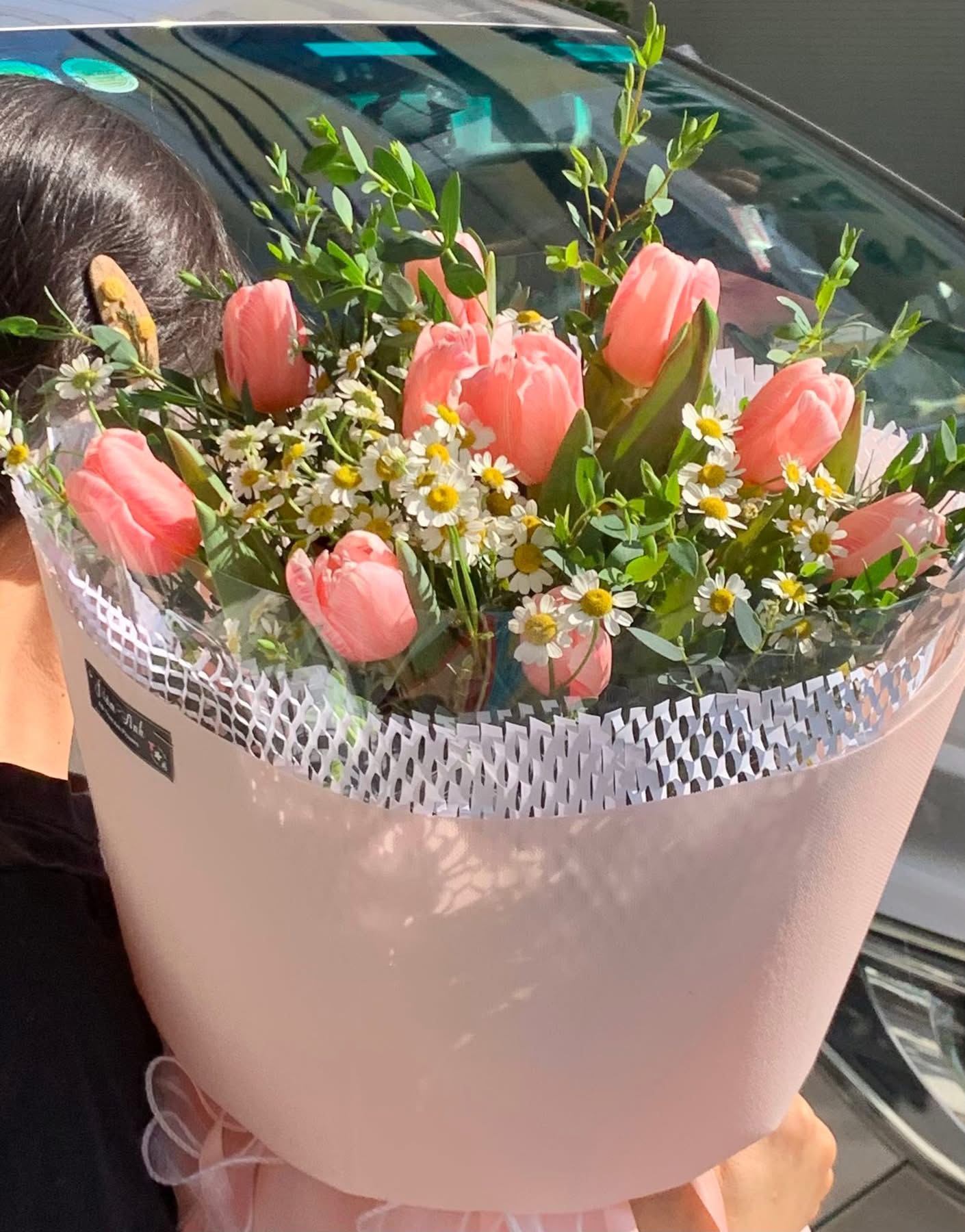 Bó hoa tulip mix cúc tana 