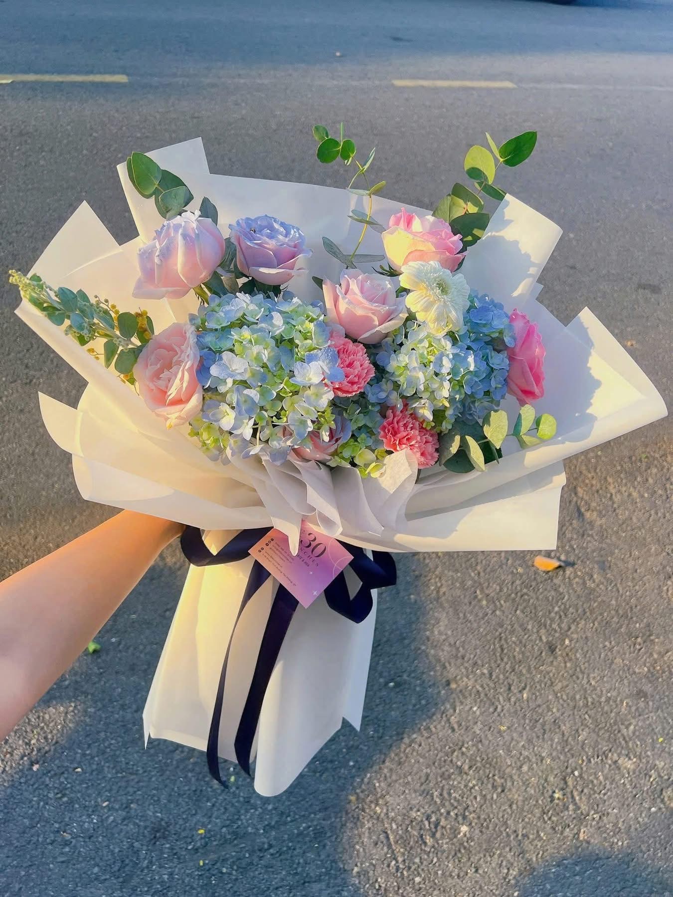 Bó hoa mix Cẩm Tú cầu 
