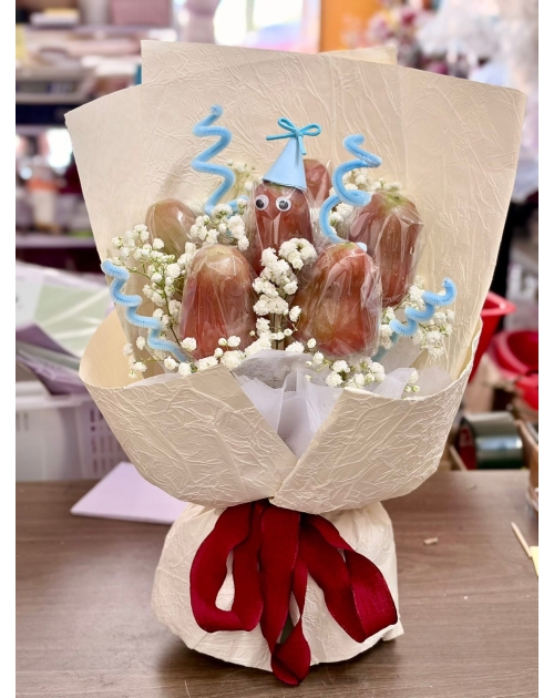 Bó hoa trái cây mận