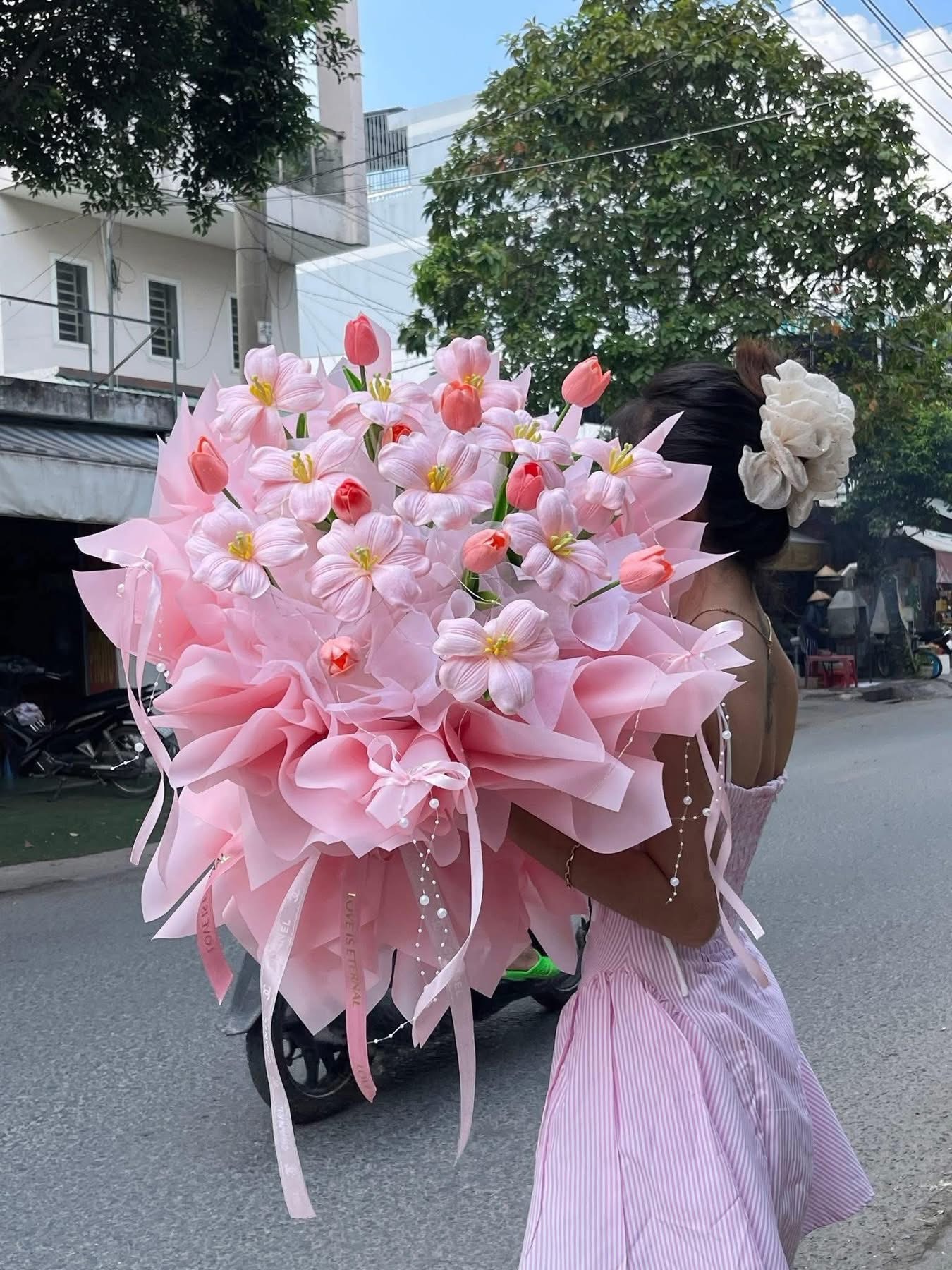 Bó hoa sáp tulip
