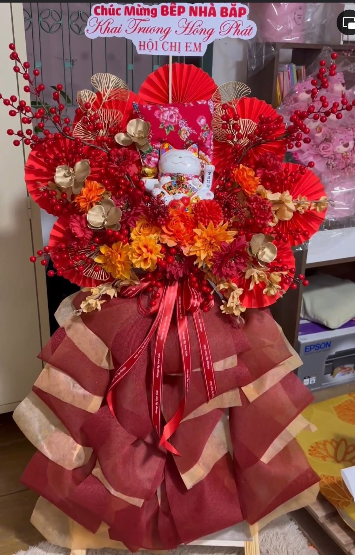 Kệ mèo thần tài khai trương 