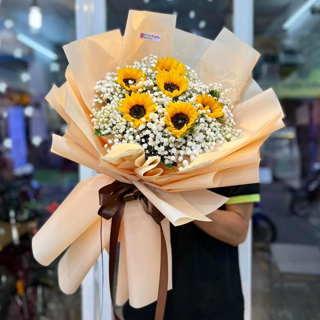 Bó hoa hướng dương nhỏ phối bi đẹp 