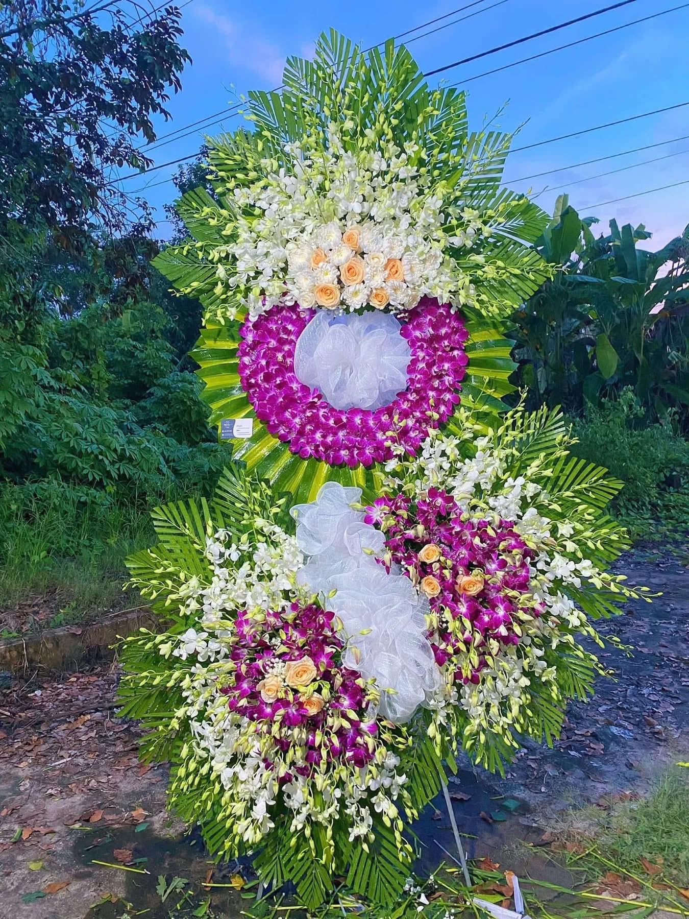 Kệ viếng 3 tầng lan tím