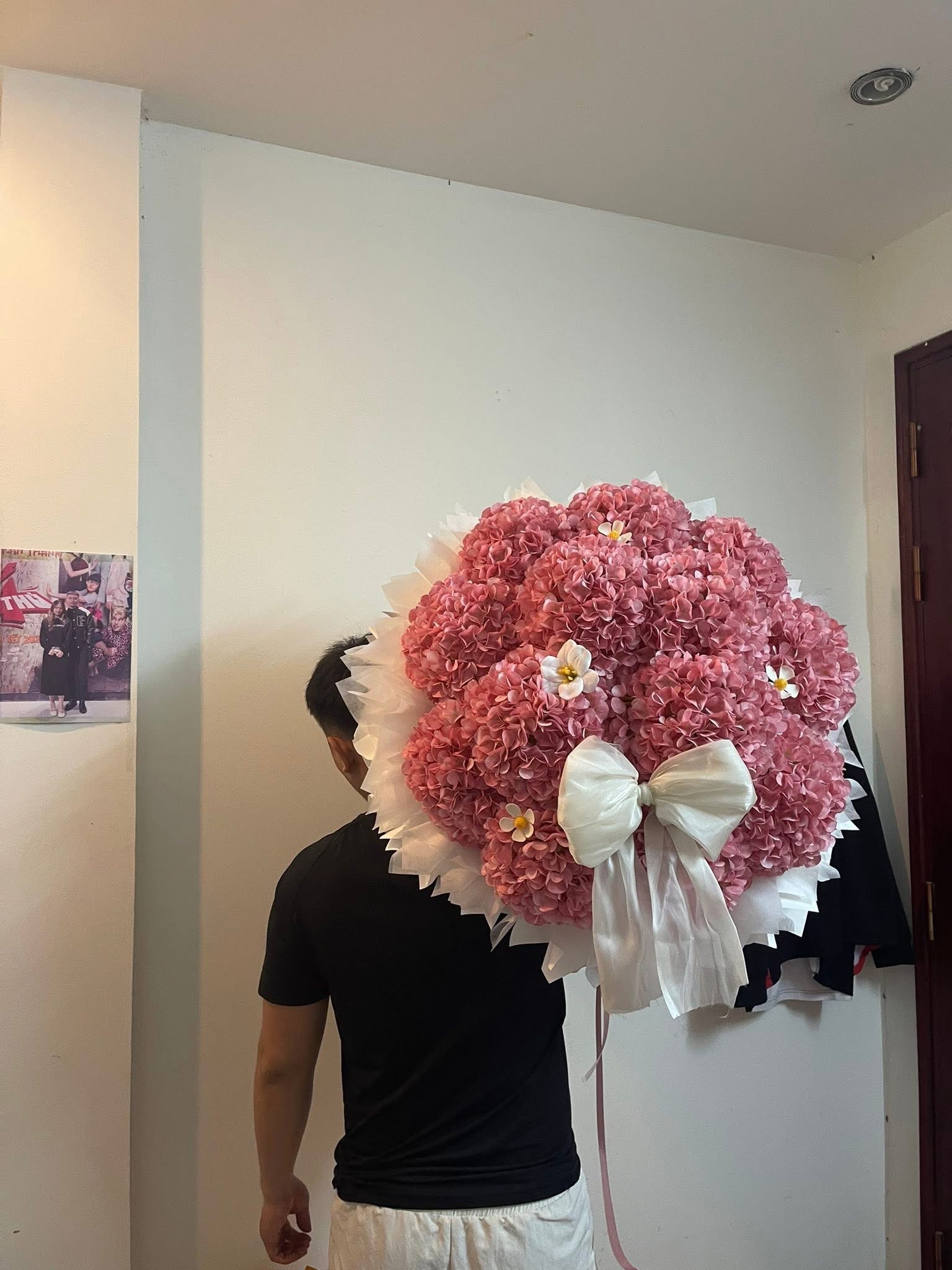 Bó hoa tú cầu hoa lụa
