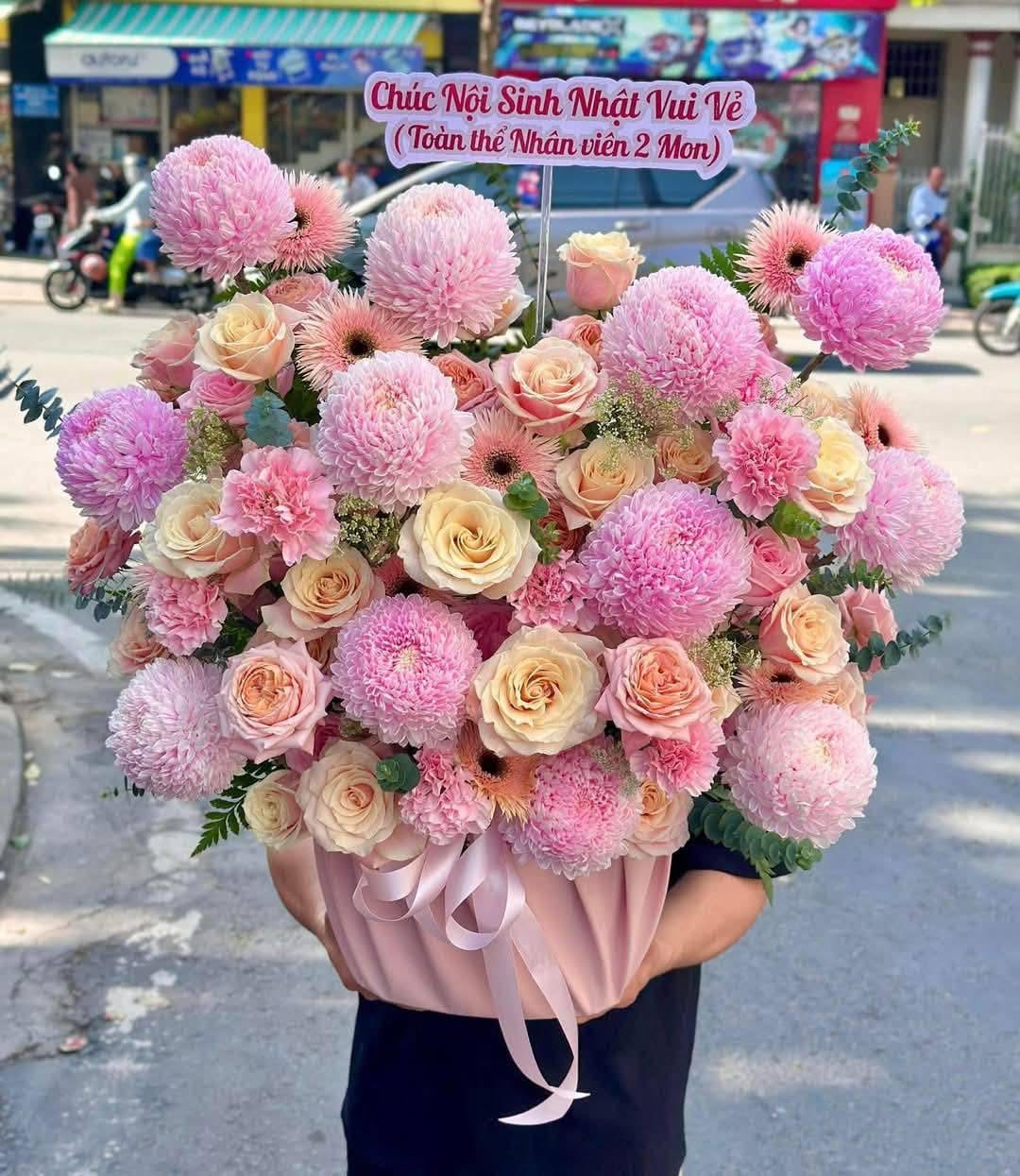 Giỏ hoa cúc mẫu đơn hồng 