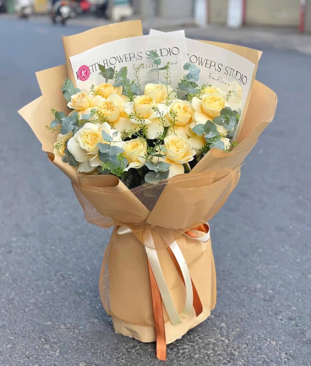 Bó hoa Hồng vàng victor 