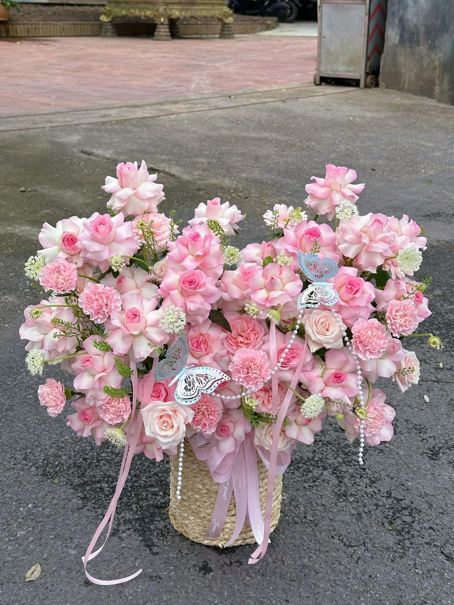 Hoa xinh màu hồng 