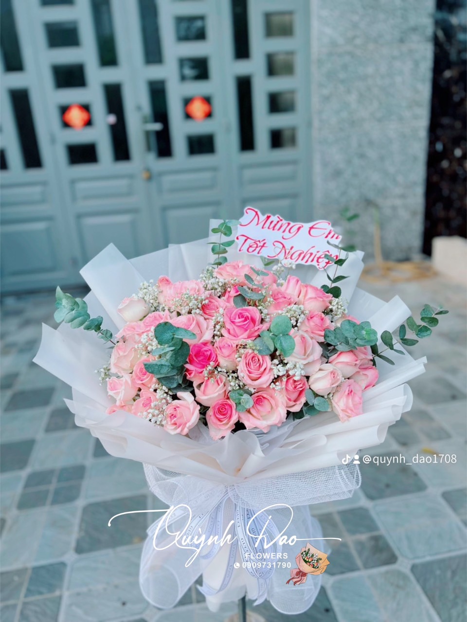 Bó hoa tốt nghiệp to đẹp 