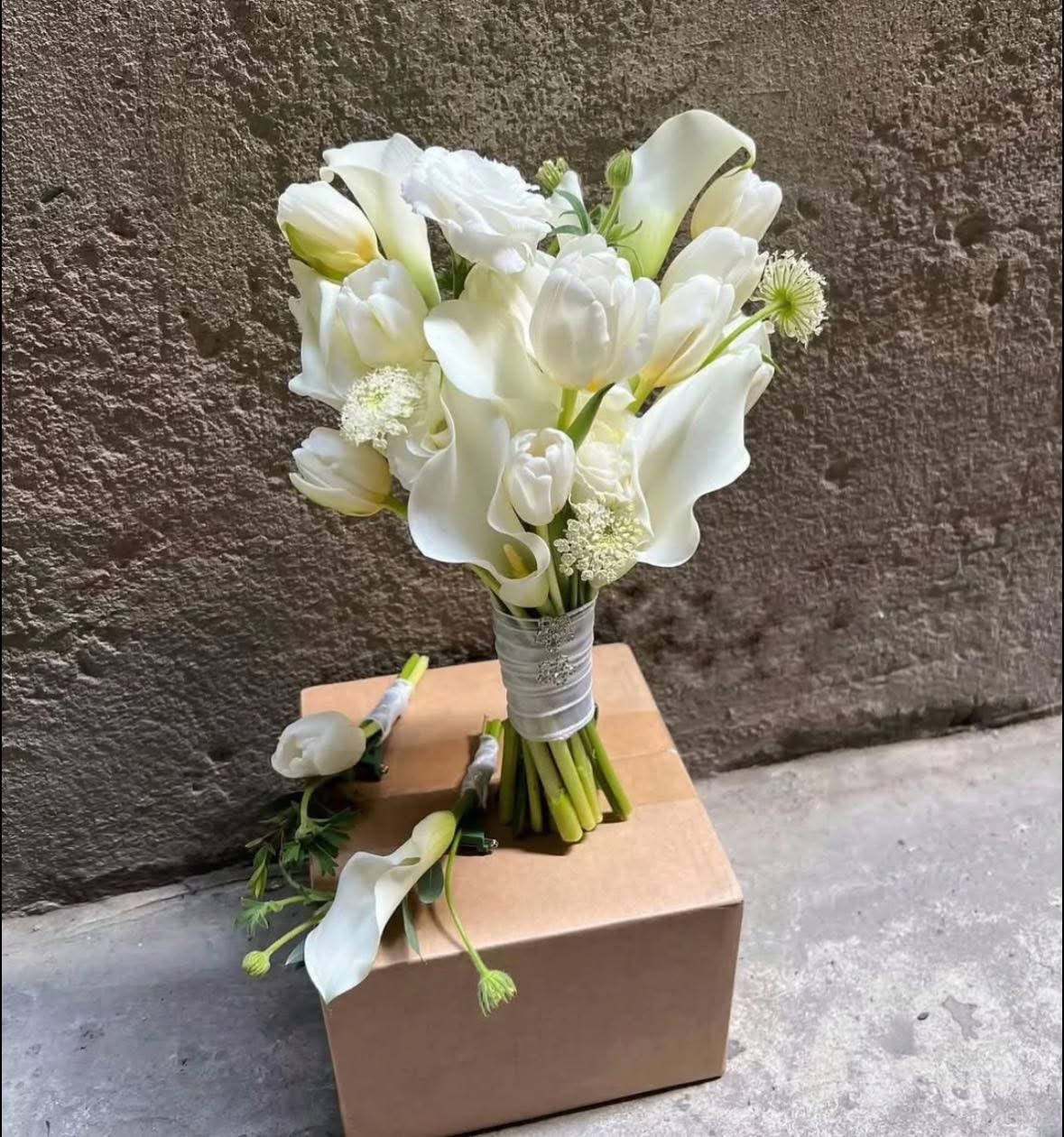 Hoa cưới Dĩ An