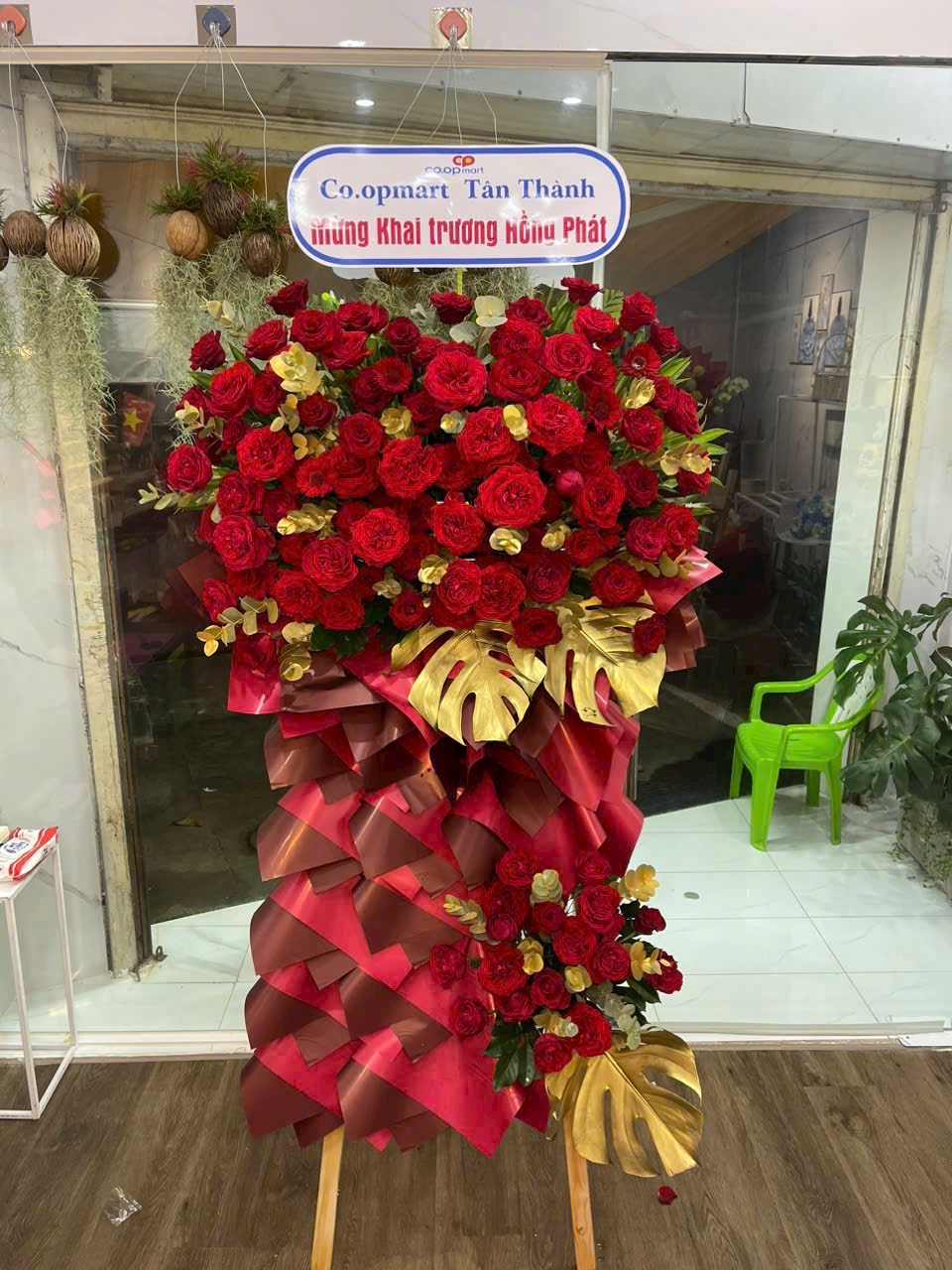 Kệ khai trương hiện đại thủ Đức 