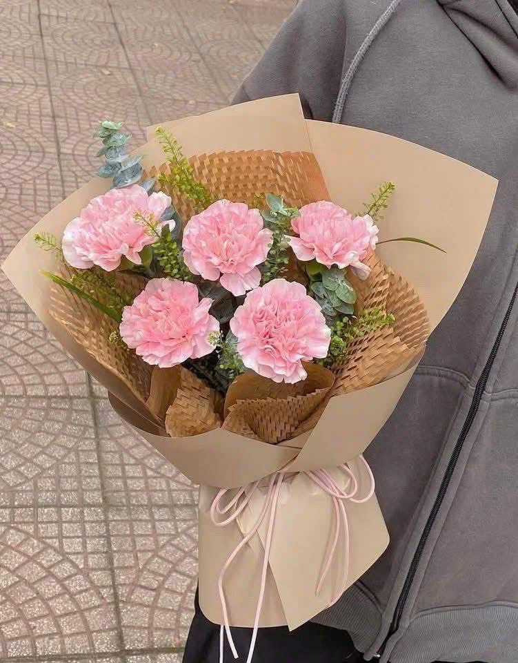 Bó hoa cẩm chướng hồng quận 12