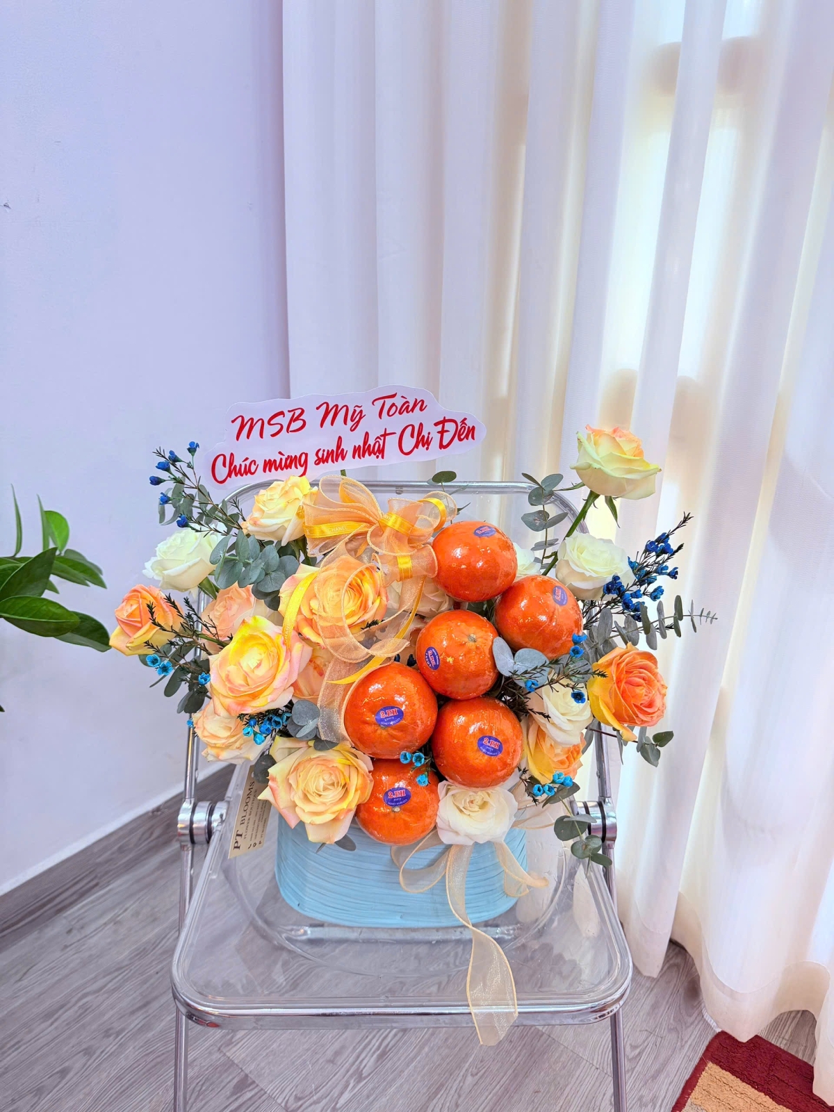 Giỏ cam mix hoa tươi 