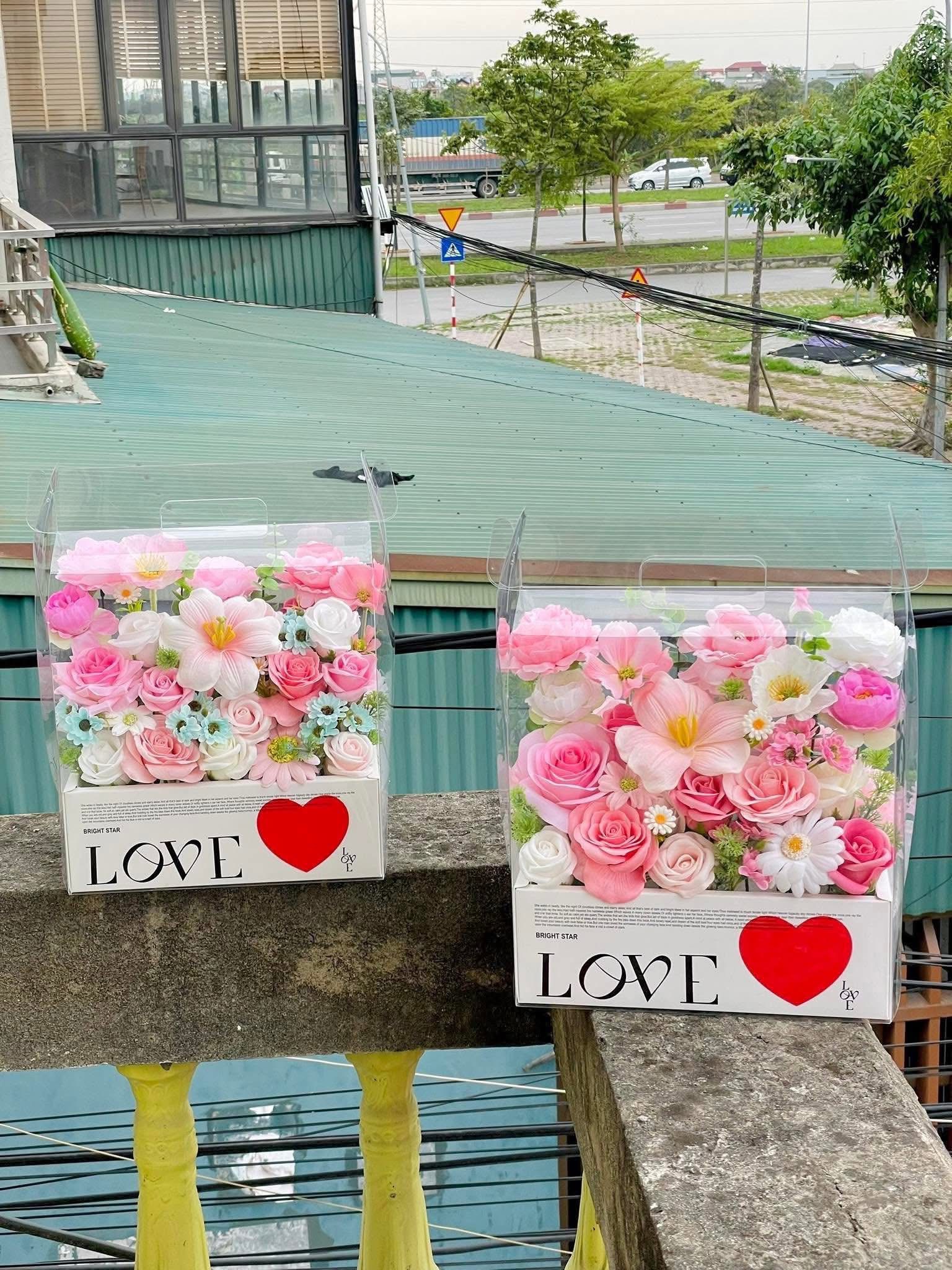 Hộp hoa sáp mini