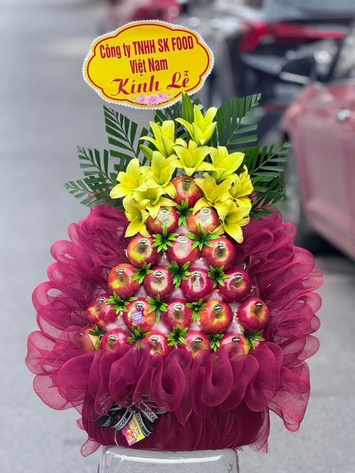 Giỏ táo kính lễ