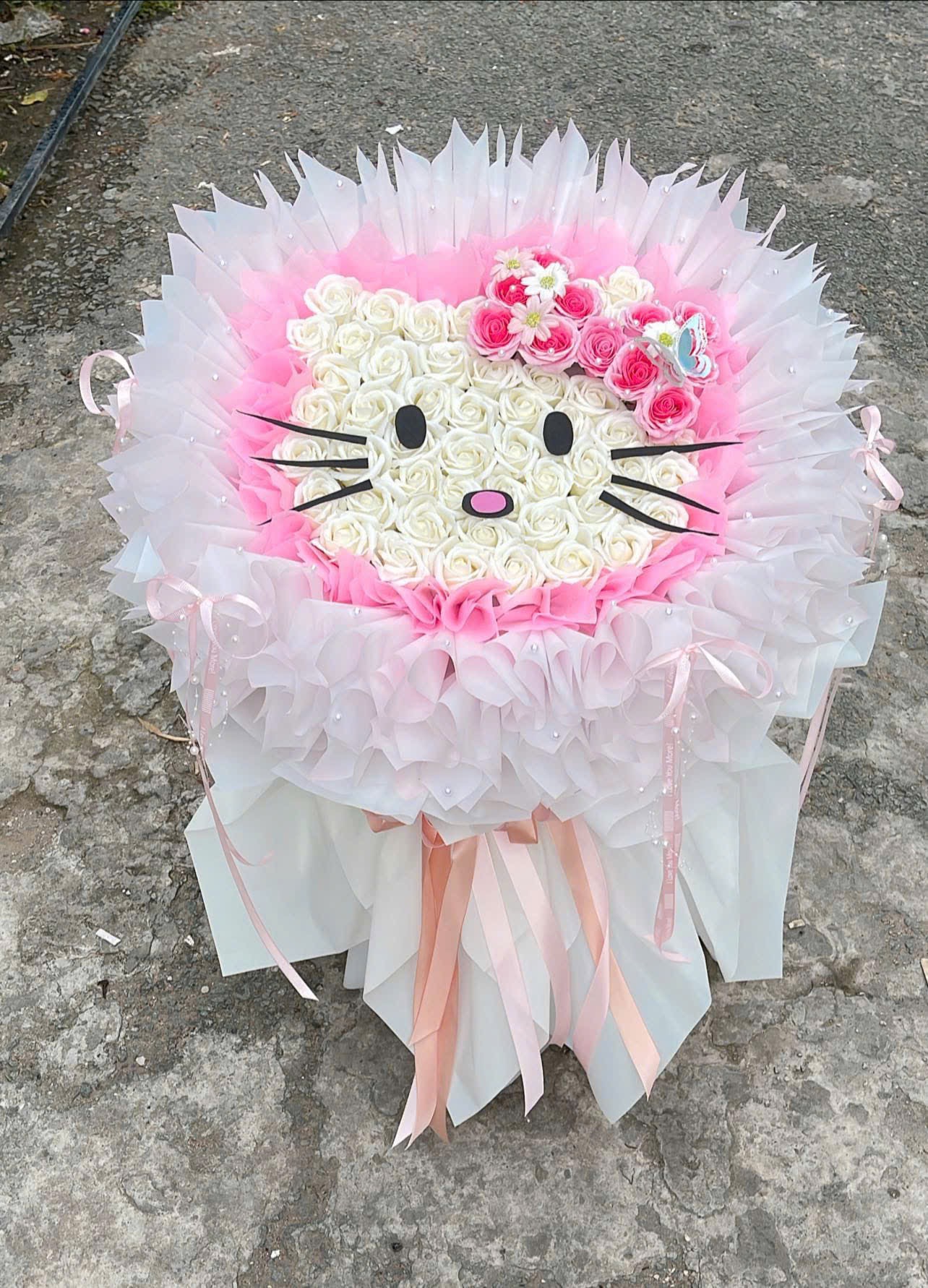 Bó hoa hello kitty