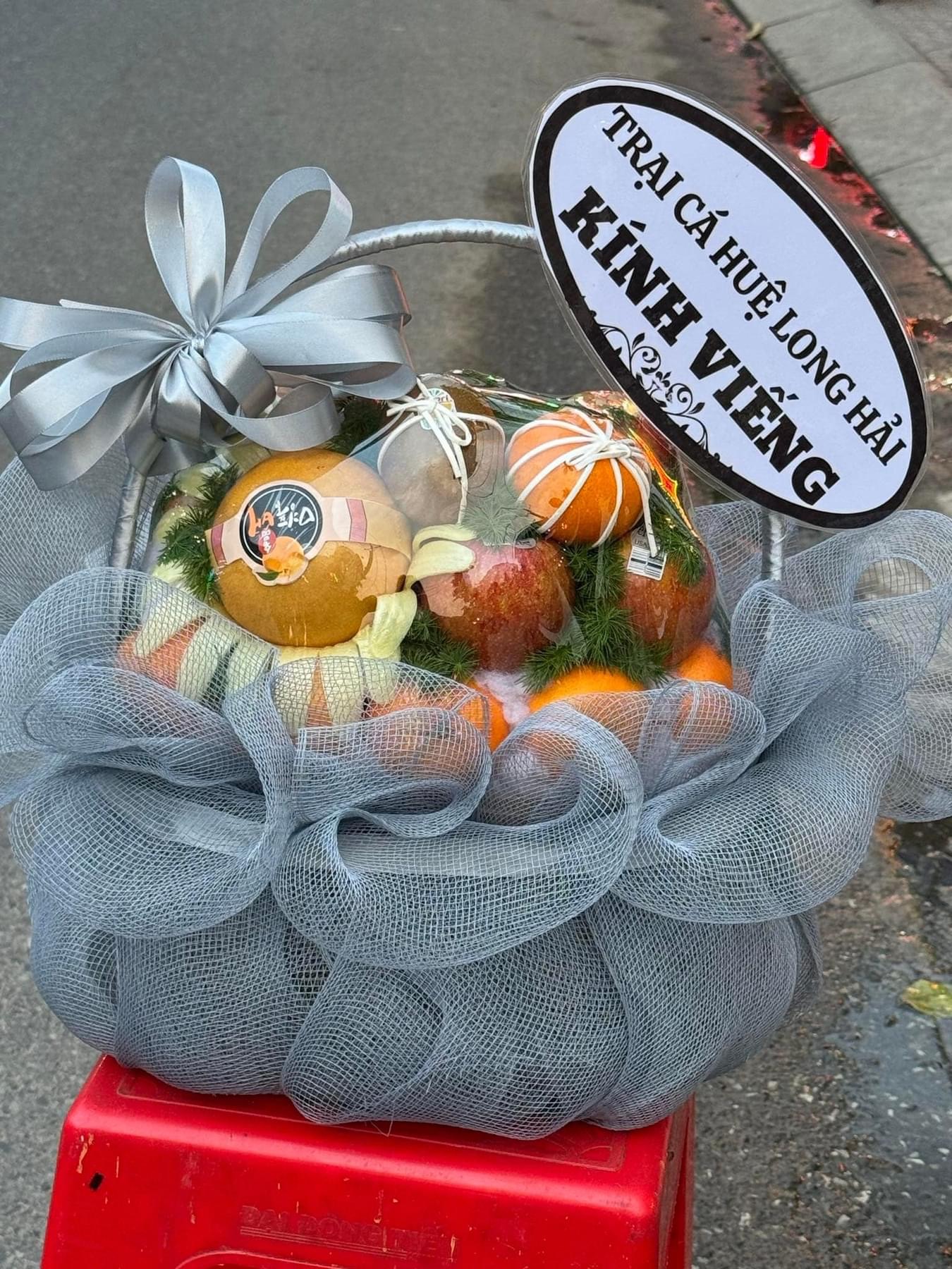 Giỏ trái cây viếng đẹp 