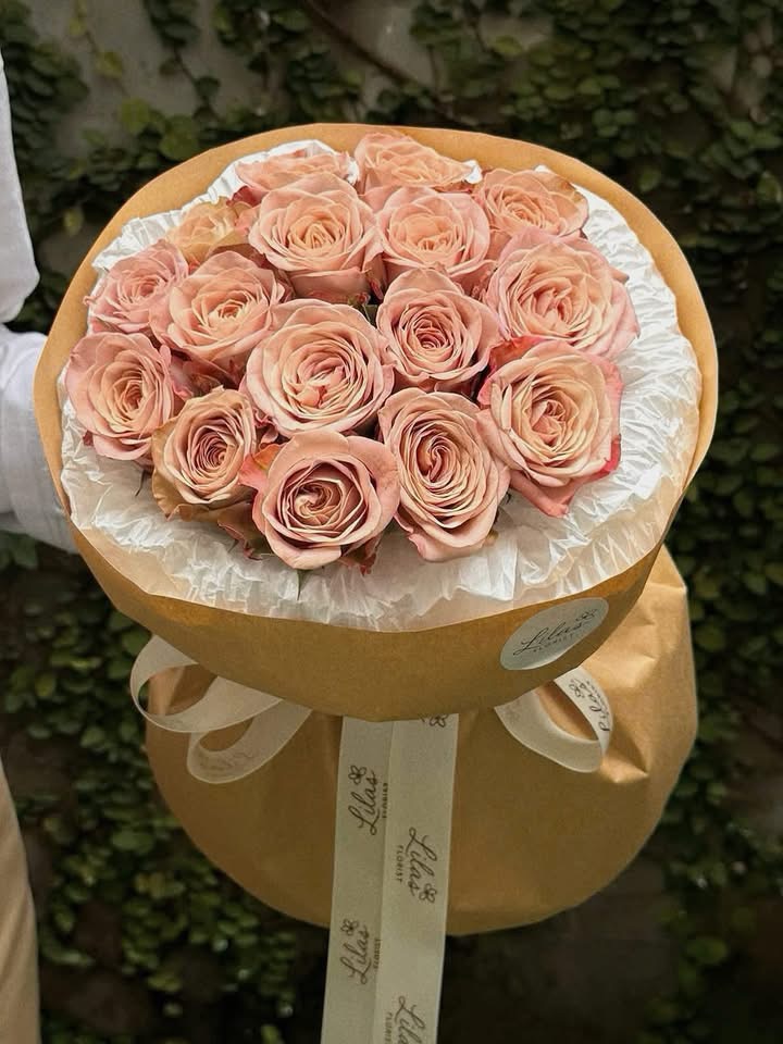Bó hoa capuchino kiểu Hàn 