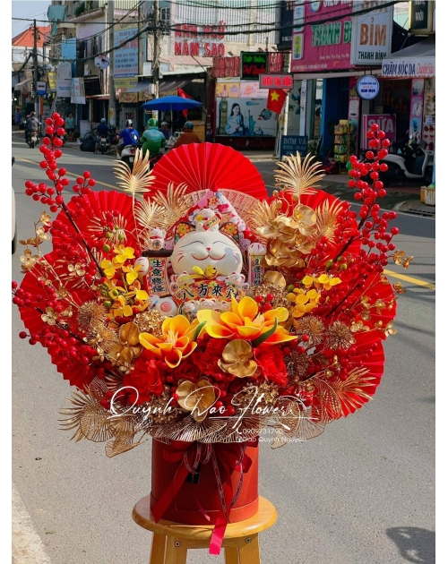Mèo thần tài size to khổng lồ