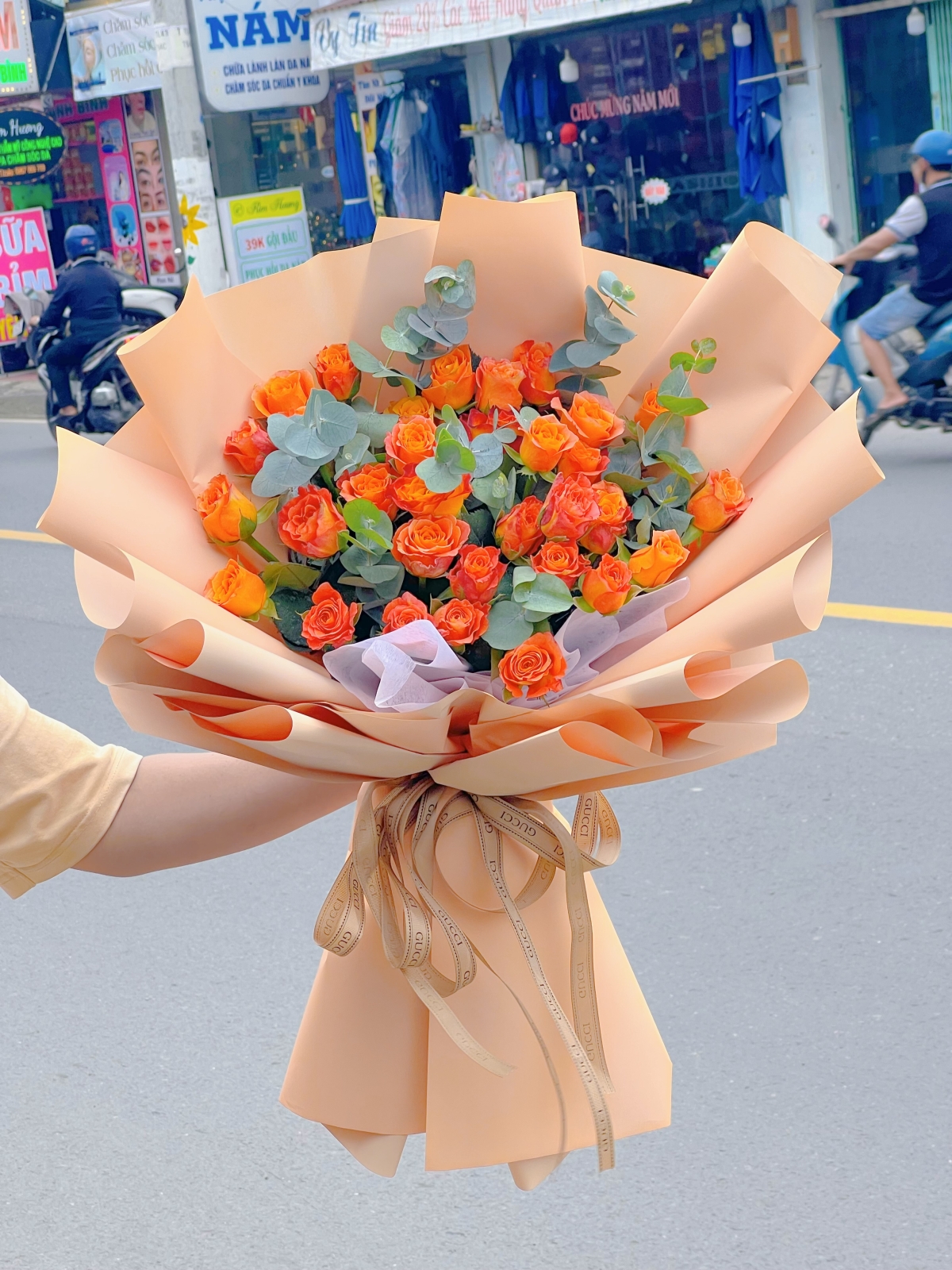 Bó hoa hồng tone cam tặng sinh nhật 