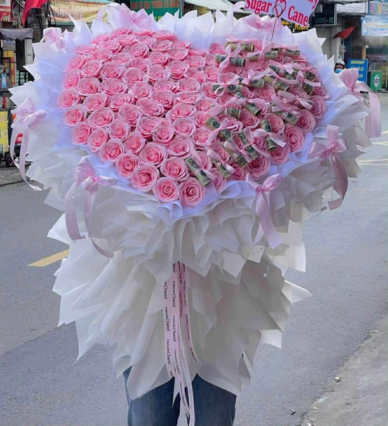 Bó hoa sáp cao cấp kèm tiền