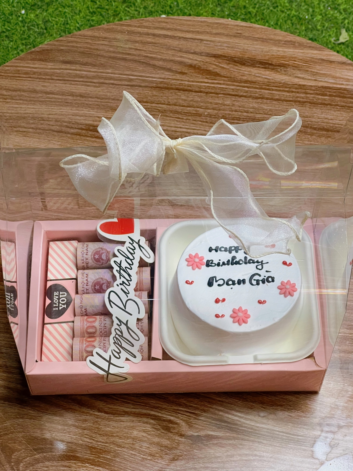 Bánh kem tiền